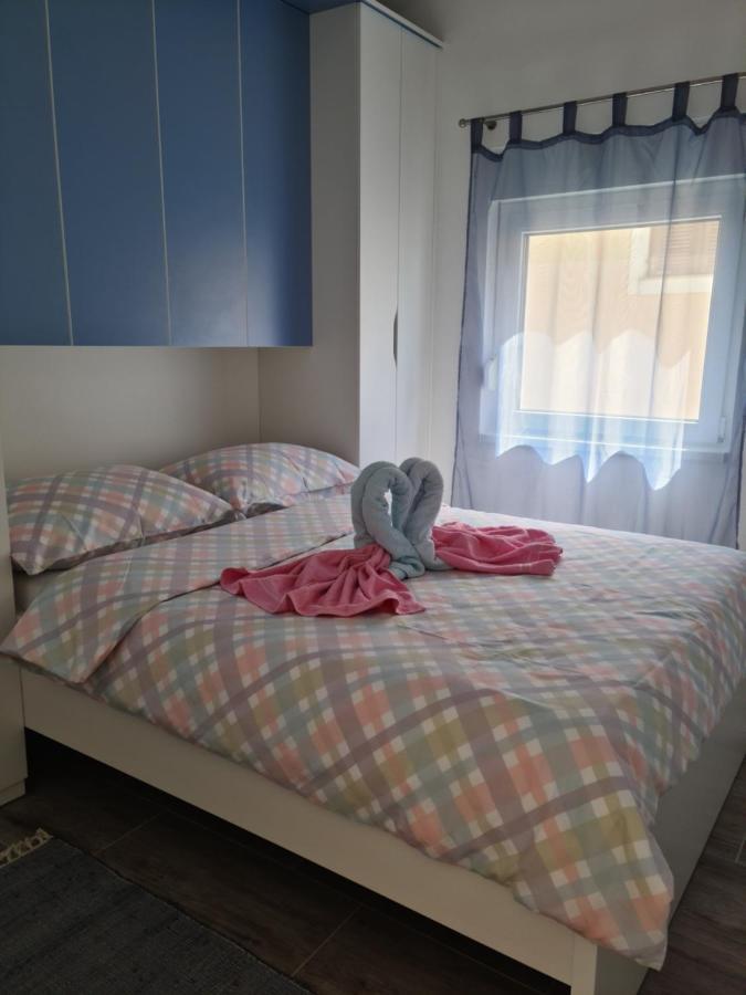 Apartmani Rudi Anić Exteriör bild