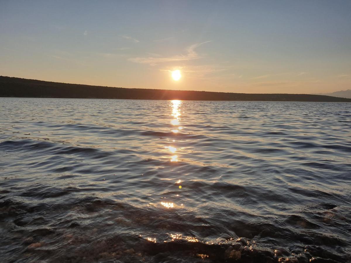 Apartmani Rudi Anić Exteriör bild